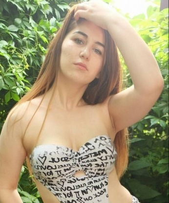 Опытная, красивая и развратная дама ждет встречи для вашего релаксации и фантазий. Помогу забыть обо всем и насладиться отдыхом. 1388, 24 года