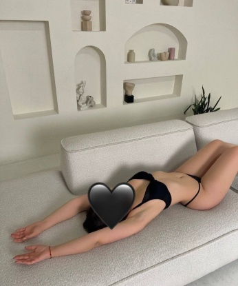 Экзотичная красотка готова покорить тебя своим умением и страстью. Позволь себе расслабиться и окунуться в мир наслаждения вместе со мной. 10751, 29 лет