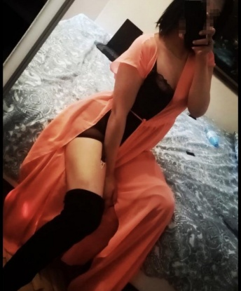 Я - креативная, нежная и опытная индивидуалка, готовая побаловать тебя своим умением. Я буду твоей лучшей фантазией, которая станет реальностью. Встречусь с тобой в Москве, где мое уютное гнездышко ждет. Я готова удовлетворить все твои сокровенные желания и подарить тебе незабываемые ощущения. Мои услуги разнообразны и отзывы о моей работе говорят сами за себя. Доверься моим ловким рукам и я помогу тебе расслабиться и получить настоящее наслаждение. Приходи ко мне и я окуну тебя в мир нежности и эмоций. Фото в моем профиле - это даже лучше, чем в реальности. Жду тебя уже с нетерпением, чтобы устроить настоящий феерический праздник для наших чувств! 💋🌟🔥 13872, 32 года